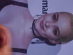 Dove Cameron