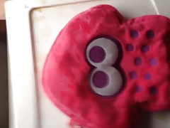 Splatting on my Splatoon 2 Squid plush pouch
