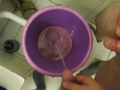 Piss Games with my Friend and a bucket