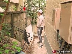 Yoshi Kawasaki gives a thrilling outdoor wank show