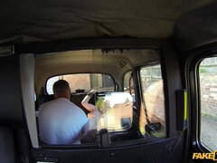 Gros seins, Brunette brune, Éjaculation interne, Hd, Mère que j'aimerais baiser, Naturelle, De plein air, Tatouage