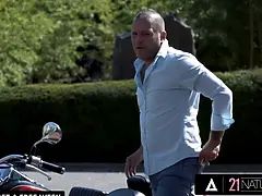 Twenty one naturals - small Nata Ocean's tiny feet gets ate and fucked by a sole worshiper