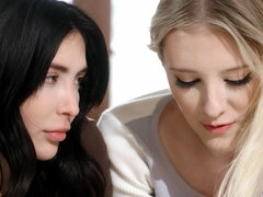 Fingern, Küssen, Natürlichen titten, Muschi, Rasiert, Entkleiden, Jungendliche (18+), Flotter dreier