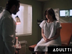 Sucer une bite, Gorge profonde, Médecin, Exam, Lesbienne, Homme homme femme, Réalité, Rugueux