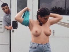 Grosse bite, Gros seins, Sucer une bite, Bâillonner, Branlette thaïlandaise, Hd, Réalité, Adolescente