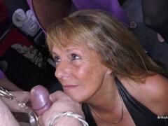 Blondine, Blasen, Spermaladung, Aufs gesicht abspritzen, Handjob, Hd, Milf, Ehefrau