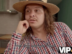 18 jahre, In den arsch, Blondine, Gehörnter ehemann, Hd, Rau, Russisch, Tätowierung