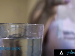 女, レズビアン, なめる, 自然山雀, 公共, オマンコ, 現実, 濡れ