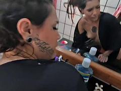 Enthousiasteling, Grote lul, Pijpbeurt, Hardcore, Hd, Portugees, Tatoeage