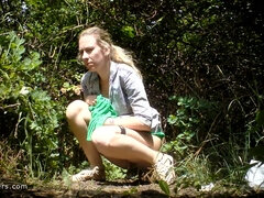 Blond, Bruinharig, Compilatie, Duits, Hd, Buiten, Pissen, Openbaar