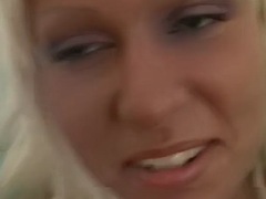 Blonde, Rondelette, Érotique, Gyneco, Masturbation, Mamelons, Softcore, Jouets