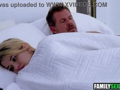 18, フェラチオ, 家族, 小柄, ティーン, オッパイの, 叔父, ヴァージン