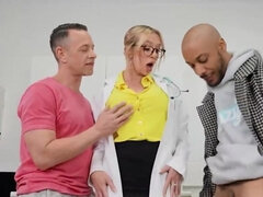 Lieveling, Grote lul, Grote mammen, Blond, Pijpbeurt, Hd, Interraciaal, Ruw