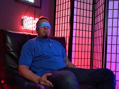 Lieveling, Grote lul, Grote mammen, Blond, Pijpbeurt, Sperma shot, Hardcore, Tieten likken