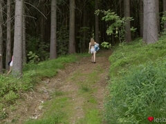 Rubia, Europeo, Húngaro, Tetas naturales, Al aire libre, Pequeña, Trio, Tetas