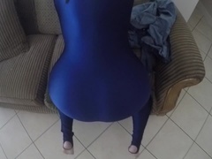 My HUGE ass watch it bounce and twerk in this tight spandex yoga pants