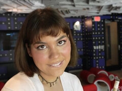 Любители, Большая жопа, Большие сиськи, Минет, Буккаке, Семяизвержение, Молоденькие, Сиськи