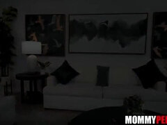 Gezin, Vingeren, Eerste keer, Rijpe lesbienne, Moeder, Zoon, Taboe, Maagd