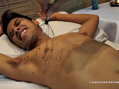 Gilbert Gets A Tickle Massage