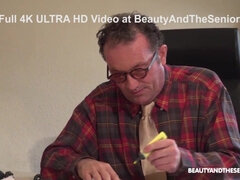 Grosser schwanz, Braunhaarige, Spermaladung, Schwanz, Hardcore, Lecken, Muschi, Titten