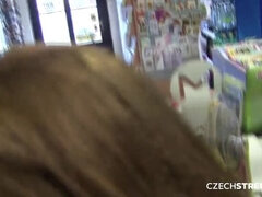 Enthousiasteling, Pijpbeurt, Gevangen, Hd, Rijpe lesbienne, Gezichtspunt, Openbaar, Tieten likken