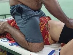 18 ans, Anal, Cul à la bouche, Tante, Collège université, Indienne, Lesbienne, Mature