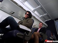 Tetas grandes, Mamada, Morena, Hd, Lamidas, Monstruo, Coño, Azafata