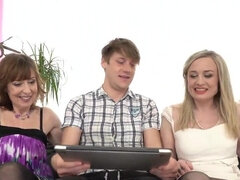 Anal, Sucer une bite, En gros plan de très près, Mature anale, Maman, Actrice du porno, Chatte, Jarretelles