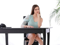 Amateur, Gros cul, Gros seins, Doigter, Masturbation, Maigrichonne, Solo, Dénudage