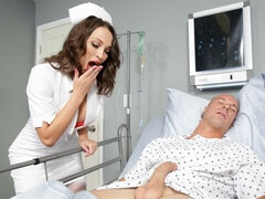 Grosser arsch, Grosse titten, Blondine, Handjob, Lingerie, Milf, Krankenschwester, Strümpfe