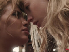 Mercedes Carerra & Ivy Wolfe hot lesbian sex