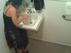 Leie, Betrug, Frau, Fetisch, Hd, Pissen, Solo, Bizarr