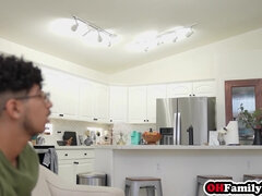 18 ans, Grosse bite, Sucer une bite, Queue, Hard, Suçant, Adolescente, Nénés