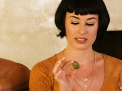 Cunnilingus, Cuarto de baño, Rubia, Garganta profunda, Polla, Pies, Pajear, Esposa