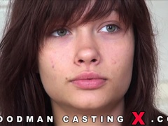 Anal, Brunette brune, Domination, Mamelons, Chatte, Rasée, Timide, Adolescente