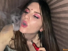 Sucer une bite, Tir de sperme, Branlette thaïlandaise, Indienne, Chatte, Fumer, Adolescente, Nénés