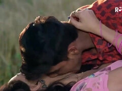 Leie, Grosser schwanz, Selbstgemacht, Indisch, Mutti, Im freien, Ablutschen, Spanner