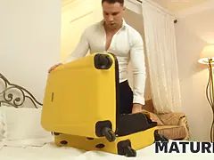 Rubia, Mamada, Madura, Corridas, Hotel, Mucama, Maduro, Madres para coger