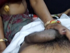 Grote mammen, Pijpbeurt, Gek, Sperma shot, Dochter, Indisch, Rijpe lesbienne, Tieten likken