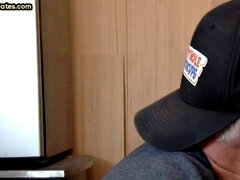 Amateur, Sucer une bite, Gorge profonde, Homosexuelle, Lunettes, Branlette thaïlandaise, Mature