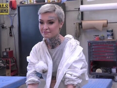 Bondage discipline sadomasochisme, Brits, Diep in de keel, Fetisj, Hardcore, Ruw, Kort haar, Tieten likken