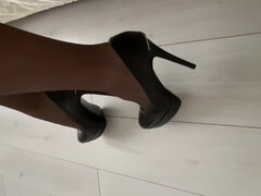 Amateur, Gros seins, Britannique, Brunette brune, Fétiche des pieds, Hd, Chaussures, Esclave