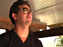 Bikini, Sucer une bite, Brunette brune, Hard, Léchez, Masturbation, Piscine, Solo