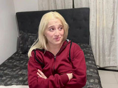 Amateur, Rubia, Semen en la boca, Indio, Leche, Coño, Adolescente, Apretado