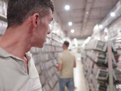 Tetas grandes, Mamada, Tetona, Pajear, Latina, Público, Pelirrojo, Tetas