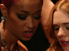 Cul, Dingue, Femelle, Lesbienne, Masturbation, Chatte, Rousse roux, Jouets