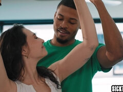 Mamada, Garganta profunda, Ébano, Sexo duro, Interracial, Pequeña, Sexo fuerte, Adolescente