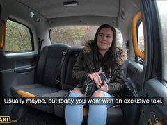 Braunhaarige, Spermaladung, Kehlenfick, Hardcore, Natürlichen titten, Orgasmus, Pov, Muschi