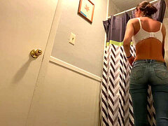 Attrapée, Espionne, Voyeur