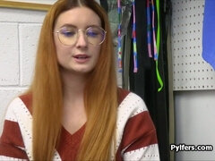 Amateur, Sucer une bite, Hard, Seins naturels, Fête, Rousse roux, Espionne, Adolescente